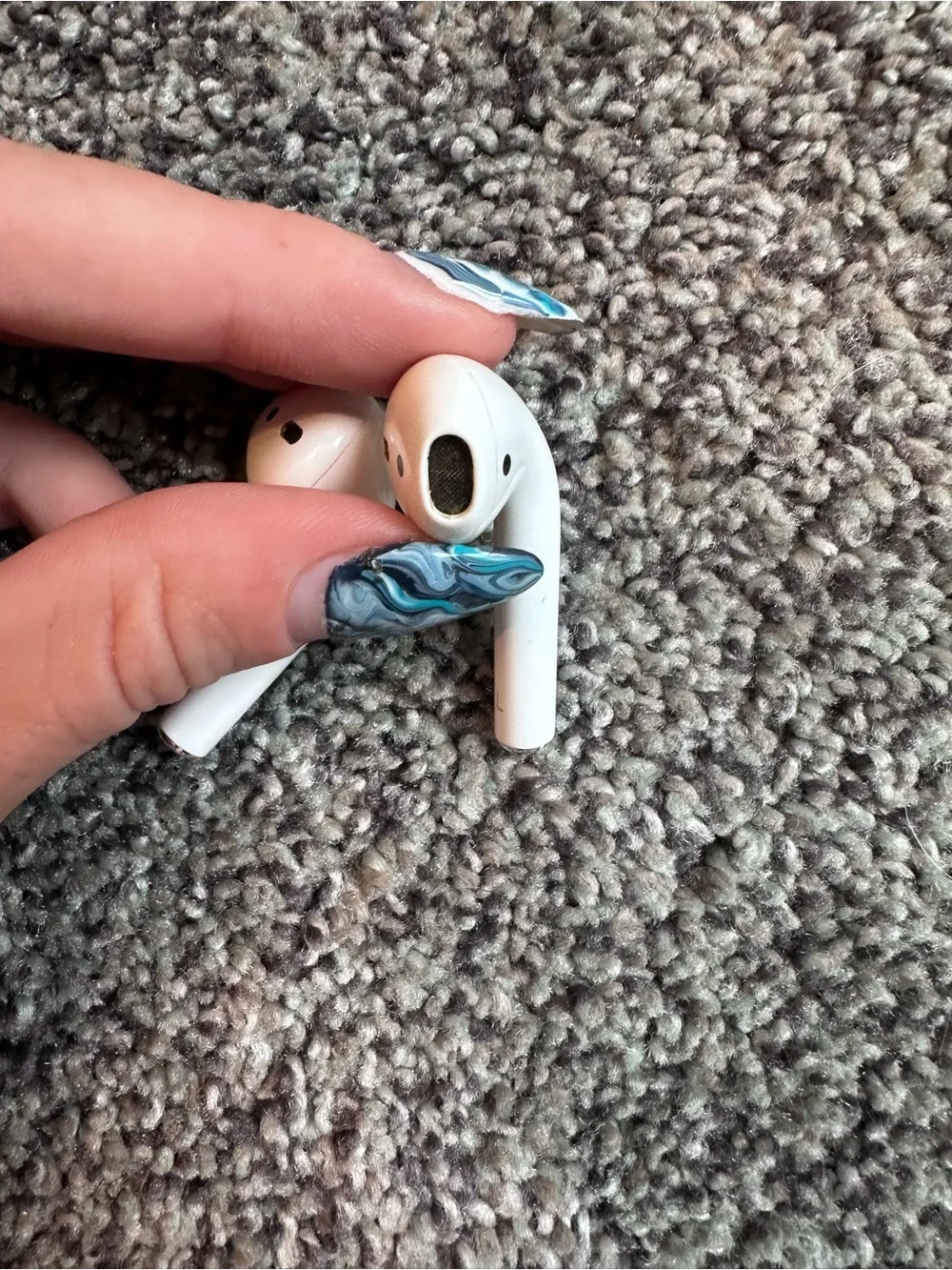 Apple Teal Earbud Case with White Earbuds and Charging Cable- headphones